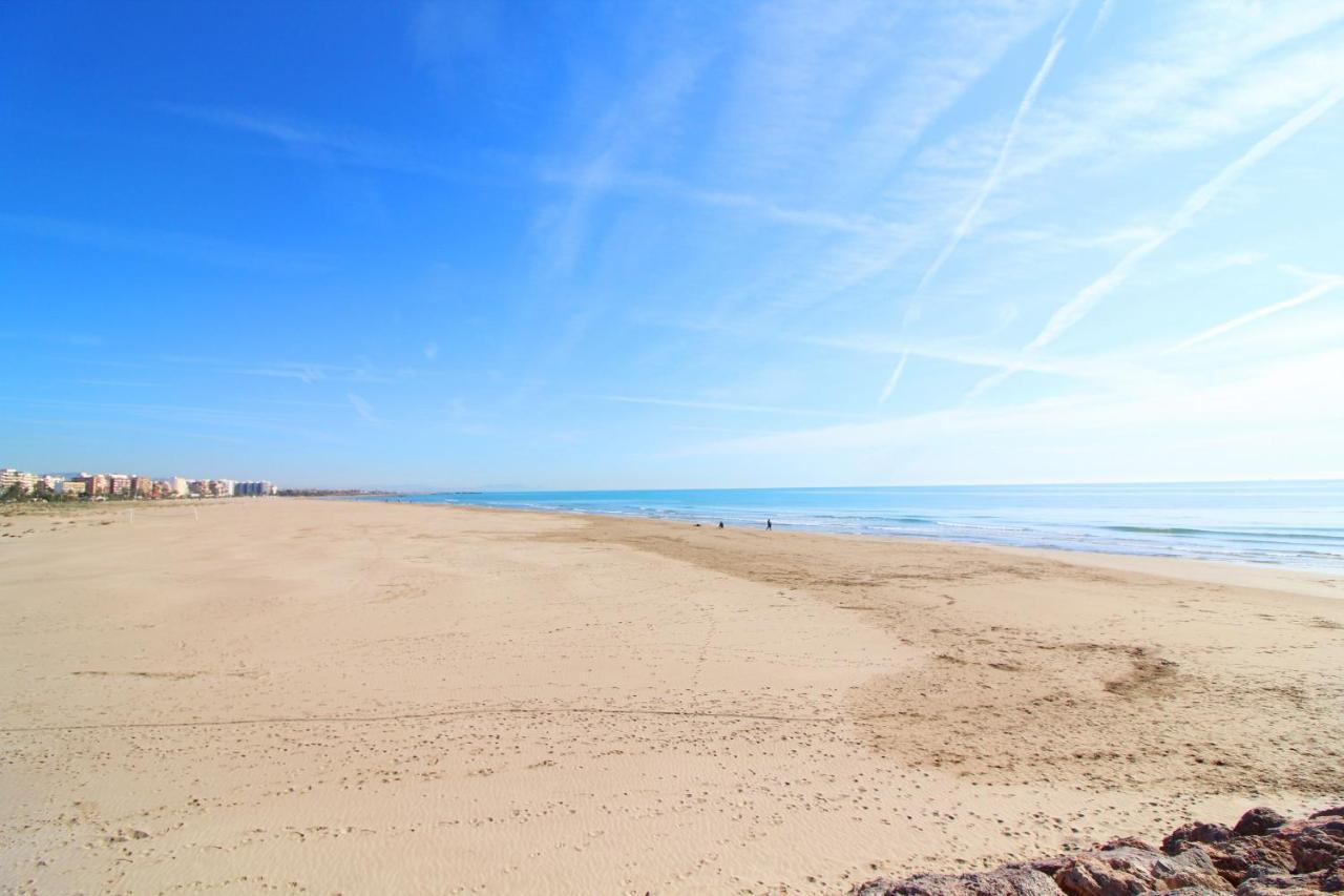 Global Properties, Atico Con 2 Terrazas En La Playa * Puerto de Sagunto